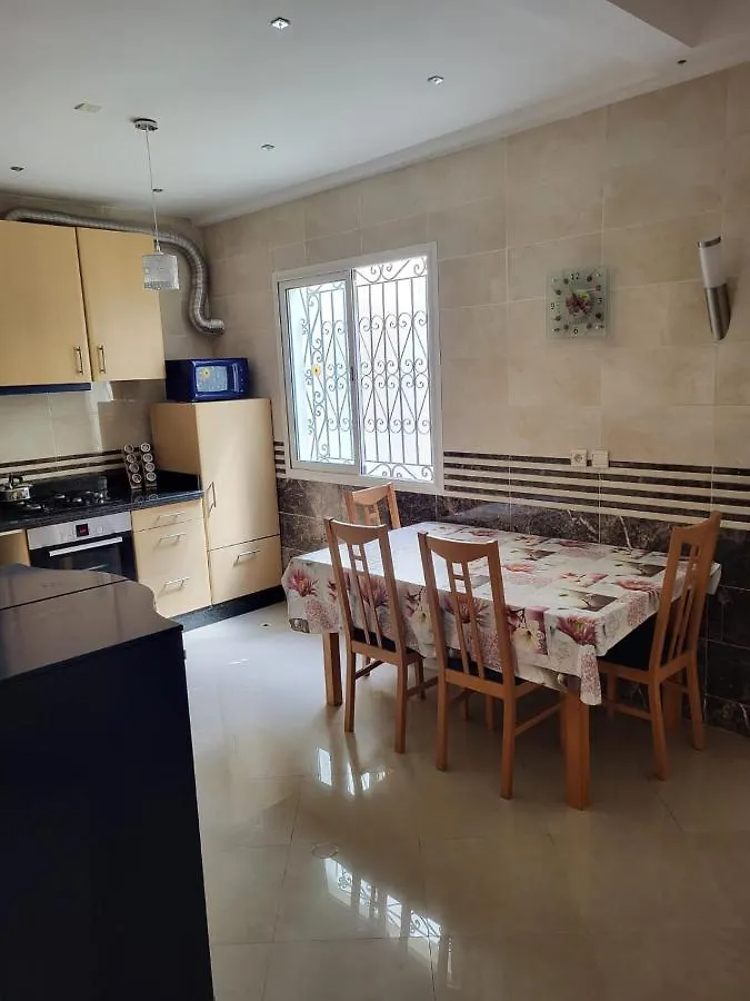 90 Qm Wohnung Mit 2 Schlafzimmern Marakéš Apartmán